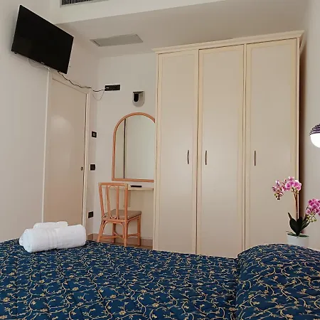 Queen Mary 3* カットーリカ