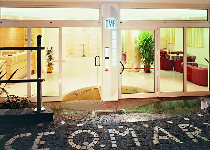 Апарт-отель Queen Mary 3*