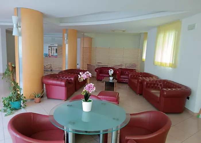 Queen Mary 아파트호텔 3*