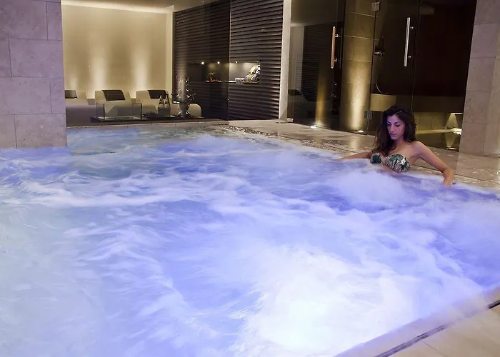 Queen Mary Апарт-отель